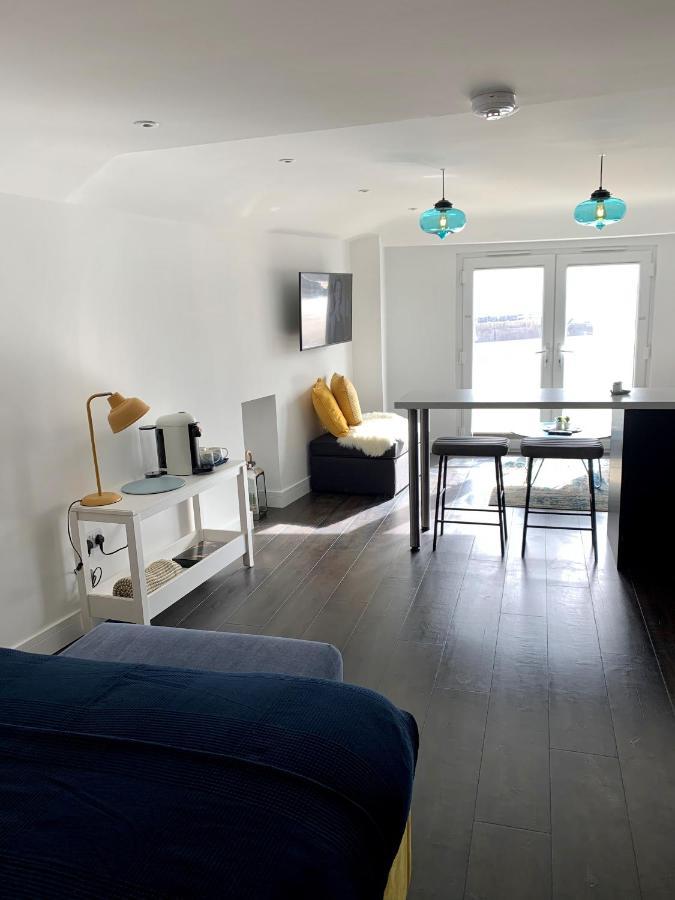 Modern Studio Apartment With Stunning Views! St Ives  Exterior photo